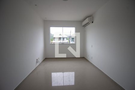 Casa à venda com 180m², 4 quartos e 2 vagasSuíte 1