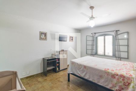 Casa à venda com 300m², 3 quartos e 3 vagas Casa à venda com 300m², 3 quartos e 3 vagasQuarto 2 Suite