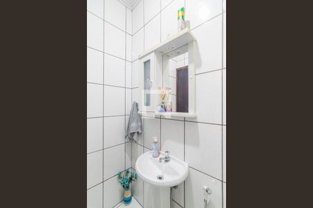 Lavabo de casa para alugar com 3 quartos, 300m² em Vila Scarpelli, Santo André