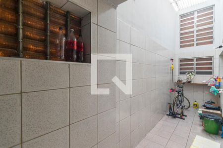 Casa à venda com 300m², 3 quartos e 3 vagas Casa à venda com 300m², 3 quartos e 3 vagasCorredor