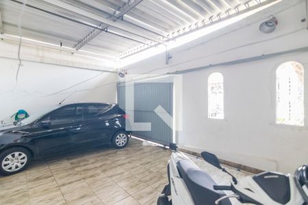 Casa à venda com 300m², 3 quartos e 3 vagas Casa à venda com 300m², 3 quartos e 3 vagasGaragem 2