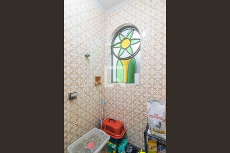 Casa à venda com 300m², 3 quartos e 3 vagas Casa à venda com 300m², 3 quartos e 3 vagasBanheiro de Serviço