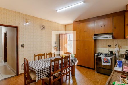 Casa à venda com 400m², 3 quartos e 8 vagasCozinha