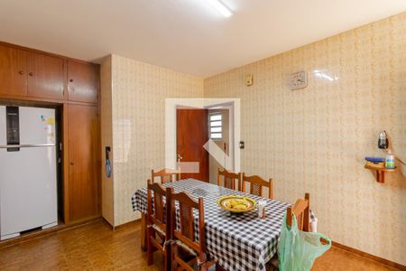 Casa à venda com 400m², 3 quartos e 8 vagasCozinha