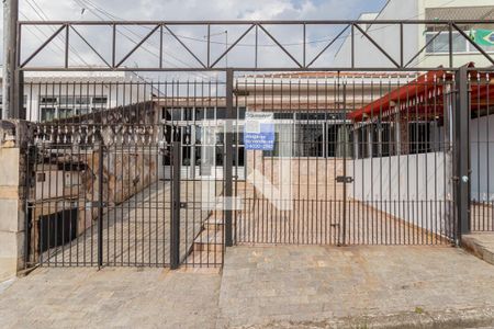 Casa à venda com 400m², 3 quartos e 8 vagasFachada