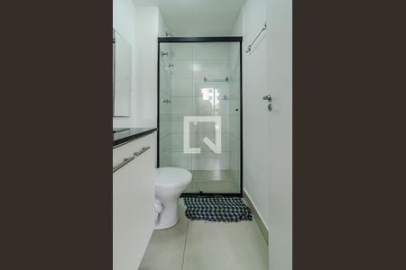 Banheiro de apartamento à venda com 1 quarto, 24m² em Pinheiros, São Paulo