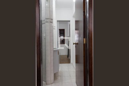 Casa à venda com 431m², 5 quartos e 4 vagasBanheiro da Suíte 2