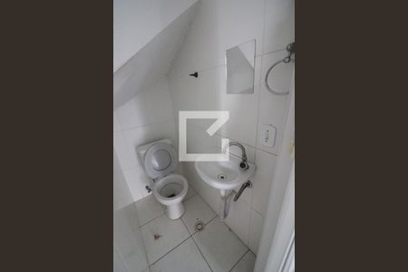 Casa de condomínio à venda com 95m², 3 quartos e 2 vagasBanheiro 2