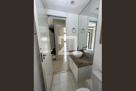 Apartamento à venda com 56m², 2 quartos e 1 vagaBanheiro Social