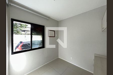 Suíte de apartamento para alugar com 2 quartos, 56m² em Del Castilho, Rio de Janeiro