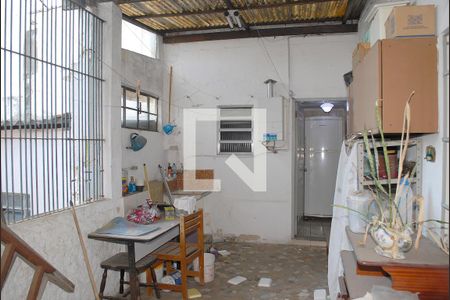 Casa à venda com 223m², 3 quartos e 1 vagaÁrea de Serviço