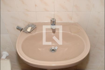 Casa à venda com 223m², 3 quartos e 1 vagaBanheiro 1