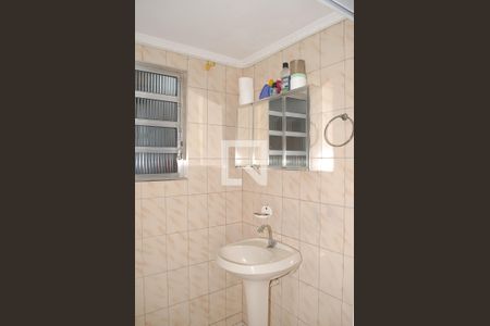 Casa à venda com 223m², 3 quartos e 1 vagaBanheiro 2