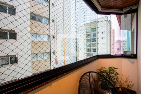Varanda da sala de apartamento à venda com 4 quartos, 157m² em Vila Bastos, Santo André