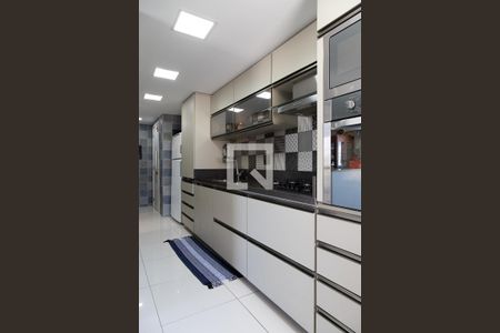 Apartamento à venda com 174m², 3 quartos e 2 vagasCozinha 