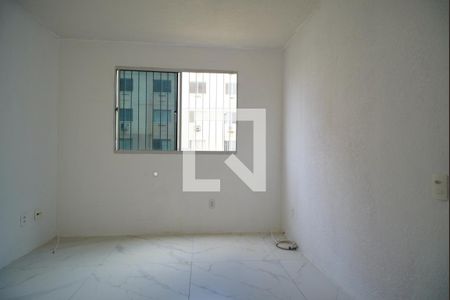 Sala  de apartamento à venda com 2 quartos, 42m² em Sarandi, Porto Alegre