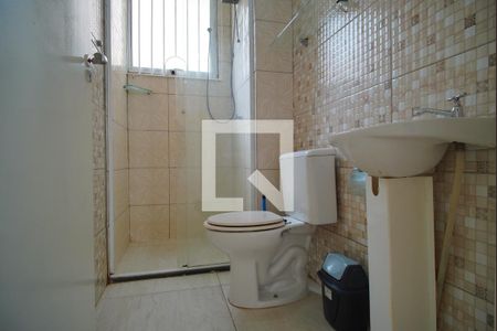 Banheiro  de apartamento à venda com 2 quartos, 42m² em Sarandi, Porto Alegre