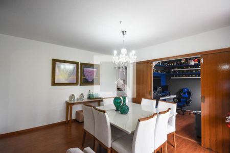 Sala de jantar de apartamento à venda com 4 quartos, 127m² em Vila Suzana, São Paulo