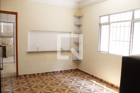 Quarto de casa para alugar com 1 quarto, 35m² em Limoeiro, São Paulo