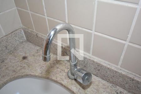 Apartamento para alugar com 55m², 2 quartos e 1 vagaBanheiro da Suíte - Torneira