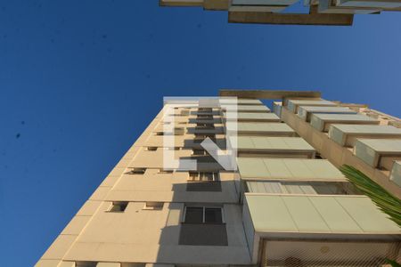 Apartamento para alugar com 55m², 2 quartos e 1 vagaFachada do bloco