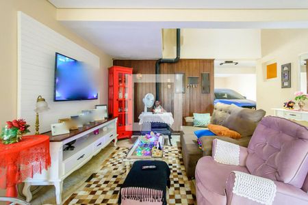 Casa à venda com 240m², 3 quartos e 2 vagasChurrasqueira