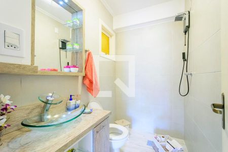 Casa à venda com 240m², 3 quartos e 2 vagasBanheiro 2