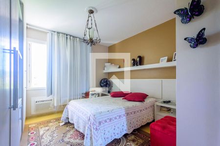 Suíte de casa à venda com 3 quartos, 240m² em Glória, Porto Alegre