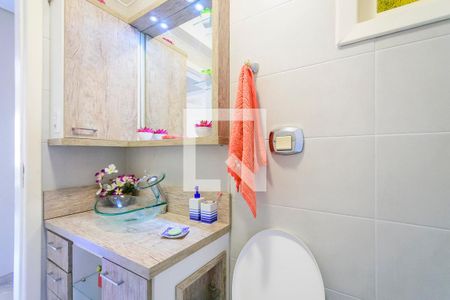 Casa à venda com 240m², 3 quartos e 2 vagasBanheiro 2