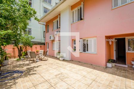 Casa à venda com 240m², 3 quartos e 2 vagasQuintal