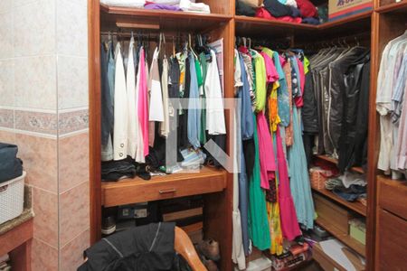 Casa à venda com 400m², 3 quartos e 5 vagasCloset