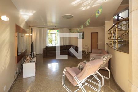 Sala de casa à venda com 3 quartos, 400m² em Sítio da Figueira, São Paulo