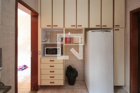 Casa à venda com 400m², 3 quartos e 5 vagascozinha