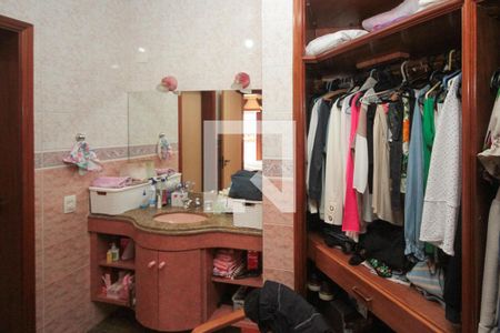 Casa à venda com 400m², 3 quartos e 5 vagasCloset