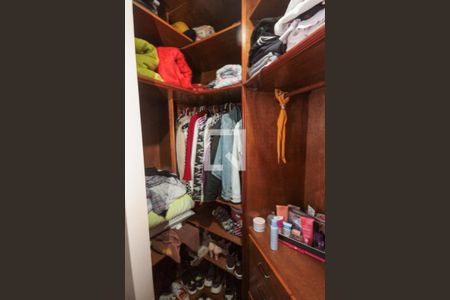 Casa à venda com 400m², 3 quartos e 5 vagasCloset