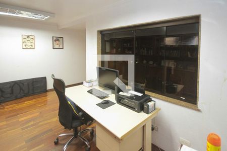 Casa à venda com 400m², 3 quartos e 5 vagasEscritório