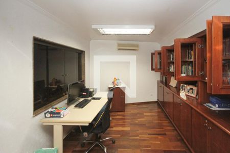 Casa à venda com 400m², 3 quartos e 5 vagasEscritório