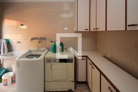 Casa à venda com 400m², 3 quartos e 5 vagasÁrea de Serviço