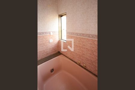 Casa à venda com 400m², 3 quartos e 5 vagasBanheiro da Suíte