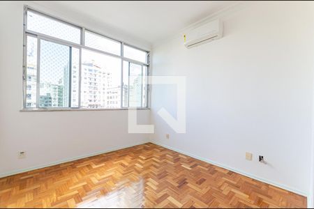Apartamento para alugar com 320m², 6 quartos e 1 vagaQuarto