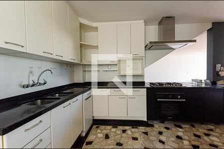 Apartamento para alugar com 320m², 6 quartos e 1 vagaCozinha