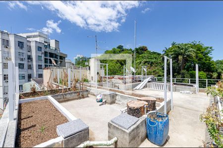 Apartamento para alugar com 320m², 6 quartos e 1 vagaÁrea comum 