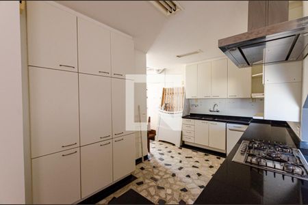 Apartamento para alugar com 320m², 6 quartos e 1 vagaCozinha