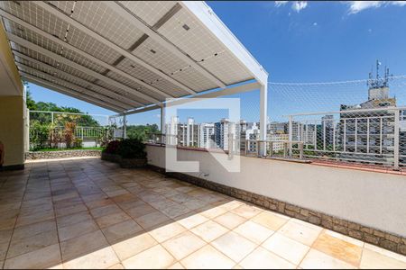 Apartamento para alugar com 320m², 6 quartos e 1 vagaÁrea comum 