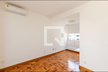 Apartamento para alugar com 320m², 6 quartos e 1 vagaQuarto