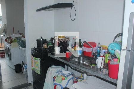 Apartamento à venda com 54m², 2 quartos e 1 vagaCozinha e Área de Serviço