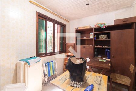 Casa à venda com 1800m², 3 quartos e 6 vagas Casa à venda com 1800m², 3 quartos e 6 vagasSala de Jantar