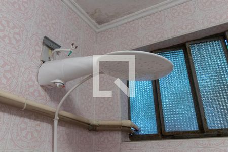 Casa à venda com 1800m², 3 quartos e 6 vagas Casa à venda com 1800m², 3 quartos e 6 vagasBanheiro