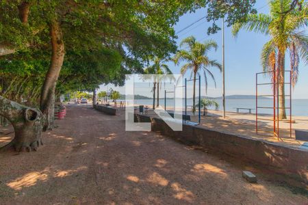 Casa à venda com 1800m², 3 quartos e 6 vagas Casa à venda com 1800m², 3 quartos e 6 vagasFrente da casa/terreno