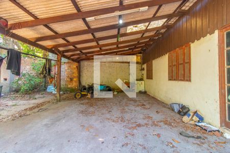 Casa à venda com 1800m², 3 quartos e 6 vagas Casa à venda com 1800m², 3 quartos e 6 vagasGaragem